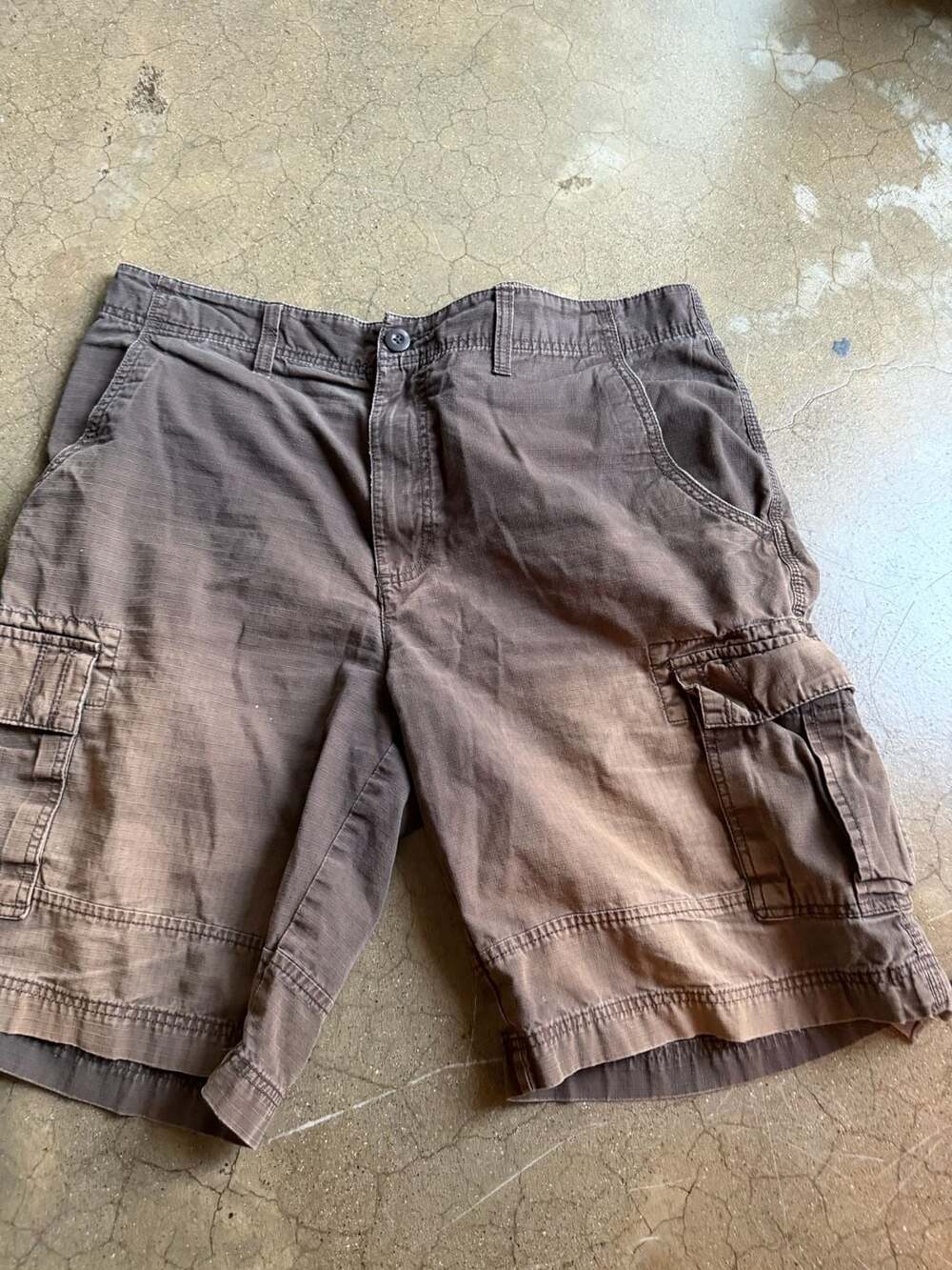 Urban Pipeline Men's Brown Cargo Shorts Size 38